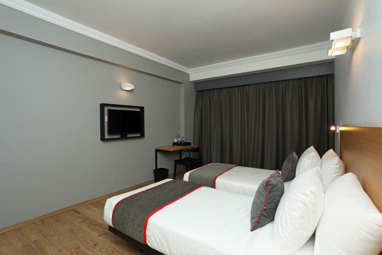 Golden Parkk Hotel Calcutta  Esterno foto